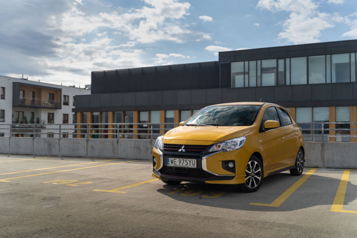 Mitsubishi Space Star 1.2 MIVEC CVT Insport (2020)