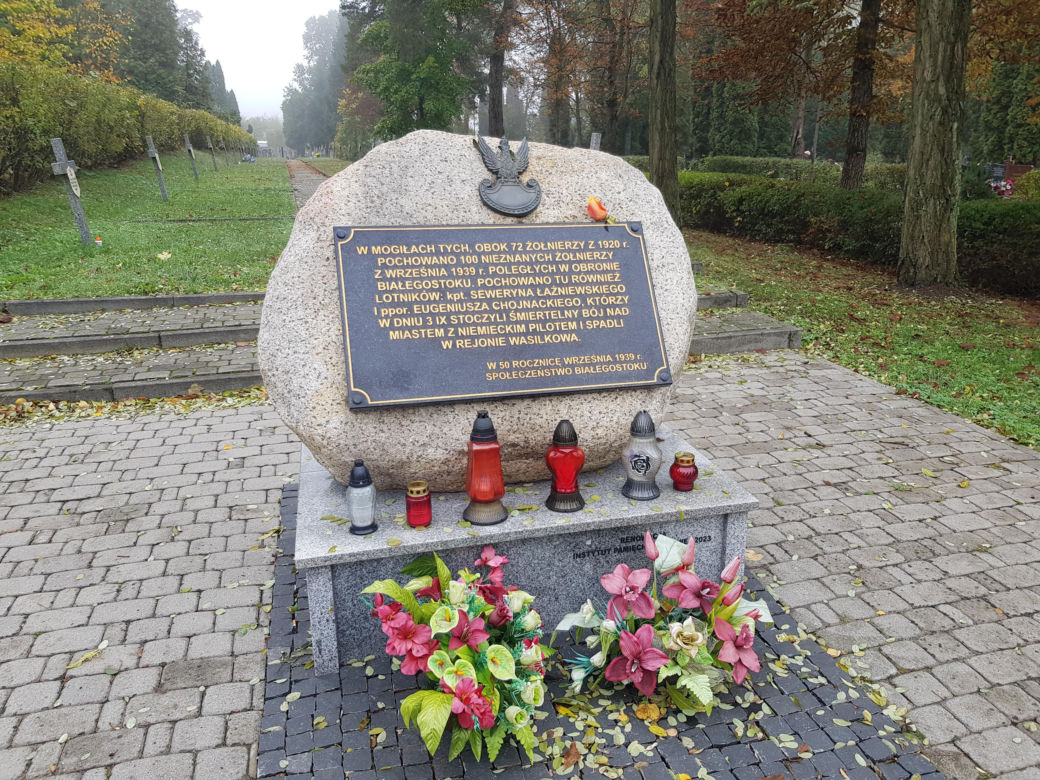 Zrobiliśmy spacer po białostockich nekropoliach. Sprawdź w jakim stanie są nagrobki historycznych postaci [ZDJĘCIA]