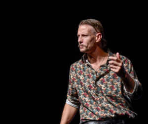 Sebastian Fabijański przeszedł ogromną metamorfozę. Kiedyś twardziel, dziś podbija taneczny parkiet