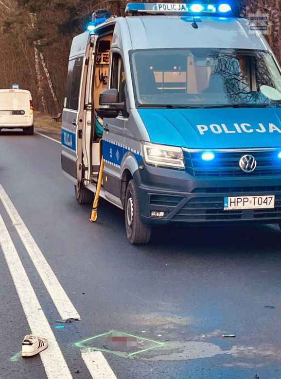 Utrudnienia na DW 908 na wysokości zalewu Nakło-Chechło