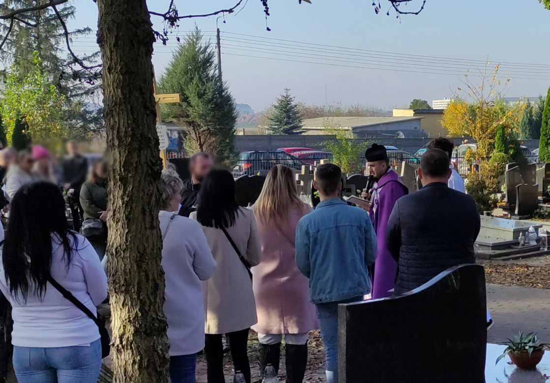 Pogrzeb zamordowanej 13-latki. Bliscy żegnają Nadię w Inowrocławiu
