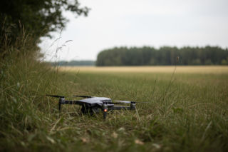 Dron na jednostce wojskowej Przasnysz. Co ujawniono 70 metrów od magazynu broni?