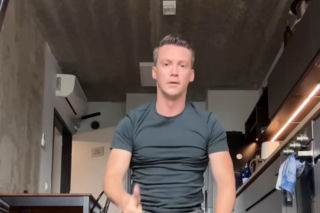 Krzysztof Kwiatkowski (Jakub Karski) na planie M jak miłość trenuje do Tańca z gwiazdami