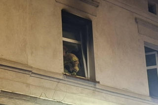 Kolejny pożar mieszkania w kamienicy w Kościanie. Ewakuowano kilka osób