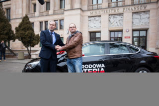 Jest zwycięzca Loterii Paragonowej! Opel trafił do pana Piotra