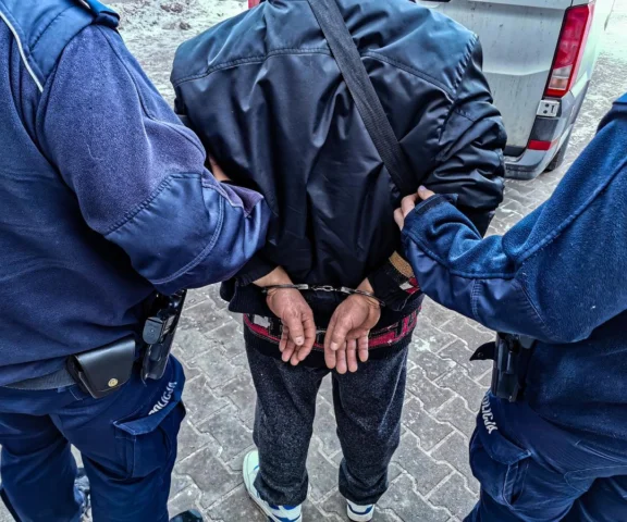 61-latek podejrzany o pedofilię. Miał skrzywdzić dwie dziewczynki