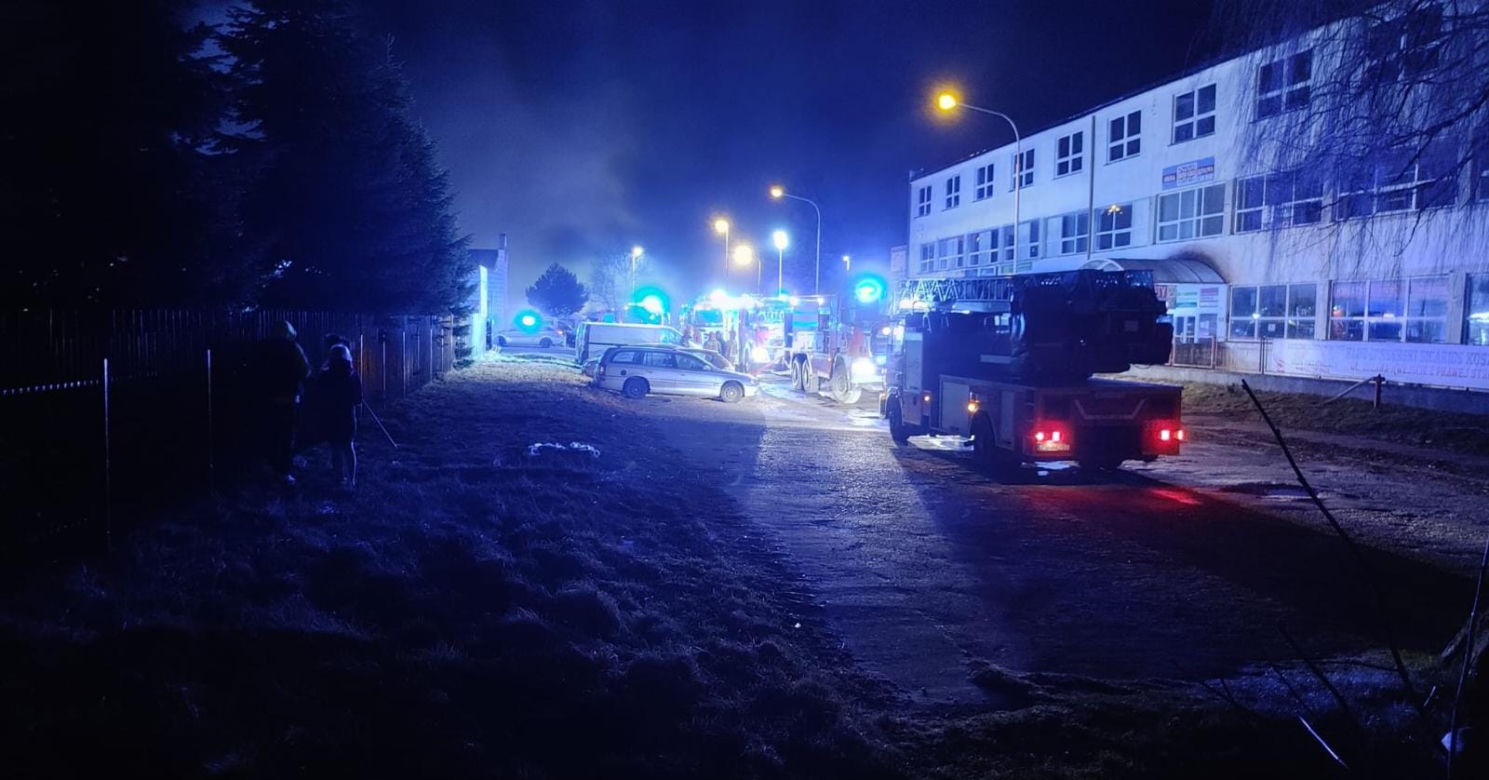 Pożar w warsztacie samochodowym przy ul. Różanej w Koszalinie