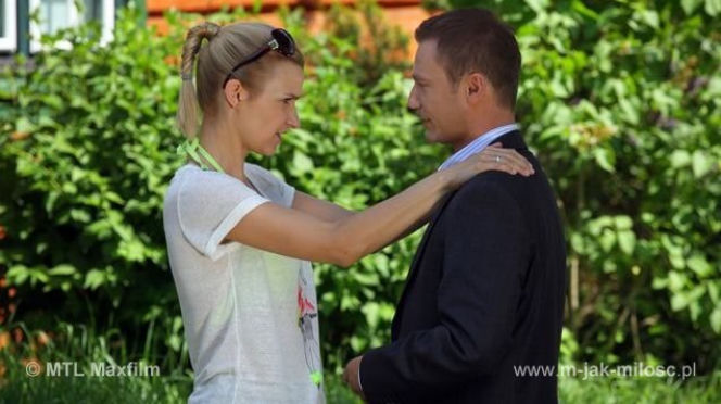 M jak MIŁOŚĆ, odc. 940. Małgosia (Joanna Koroniewska) i Andrzej Budzyński (Krystian Wieczorek)
