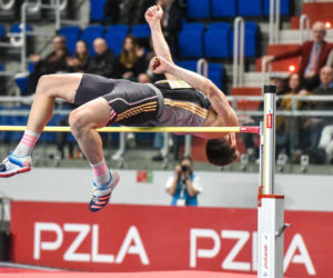 Halowe mistrzostwa Polski w Kujawsko-Pomorskiej Arenie Toruń. Zdjęcia kibiców i zawodników