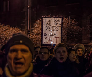 Nie mów mi, co mam robić. Protest kobiet w Krakowie [GALERIA ZDJĘĆ, AUDIO]