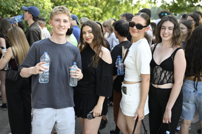 Drugi koncert The Weeknd w Warszawie. Najwierniejsi fani nie przestraszyli się morderczego upału. Znajdź się na zdjęciach
