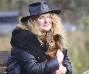 Katarzyna Piekarska przejdzie operację i dołączy do grona Amazonek. „Trzymajcie za mnie kciuki”