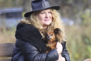 Katarzyna Piekarska przejdzie operację i dołączy do grona Amazonek. „Trzymajcie za mnie kciuki”