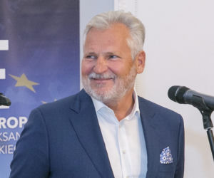 Tak zmieniał się Aleksander Kwaśniewski