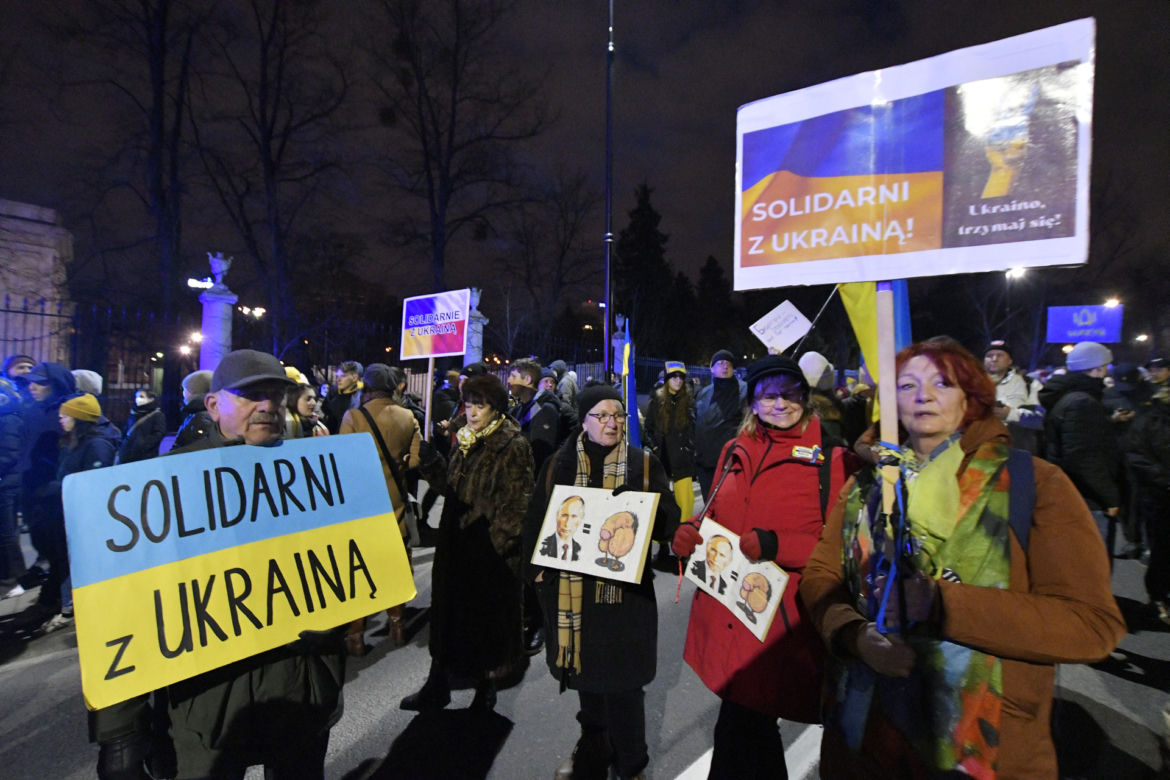 Kolejny protest pod ambasadą Rosji w Warszawie