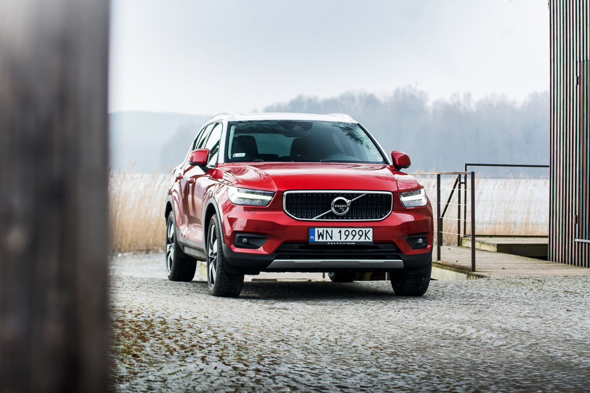 Volvo XC40 D4 AWD AT8 Momentum