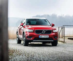 Volvo XC40 D4 AWD AT8 Momentum