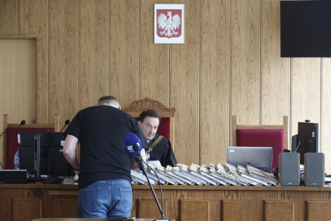 „Zamówili dwie butelki wódki i lemoniadę”. Kelner ujawnia, co działo się przed tragedią na Trasie Łazienkowskiej