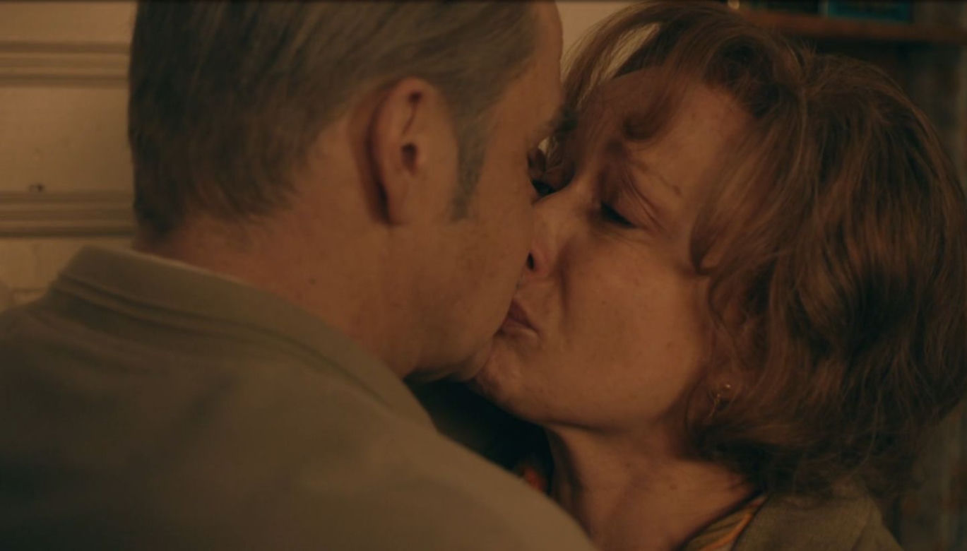 Stulecie Winnych 4 odc. 49. Mania (Magdalena Walach), Ryszard (Piotr Rogucki)
