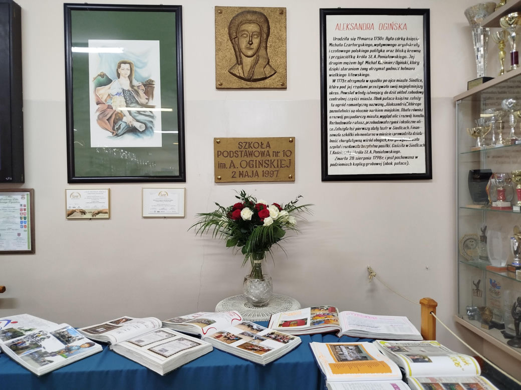 Uroczystość jubileuszowa w siedleckiej "Dziesiątce" była okazją do wspomnień