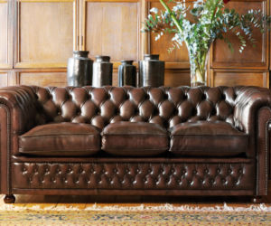 Sofa chesterfield art deco