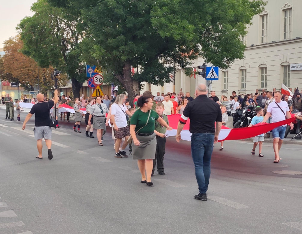 „Cześć i chwała bohaterom!”. Siedlczanie spotkali się w centrum miasta, by uczcić 82. rocznicę wybuchu Powstania Warszawskiego
