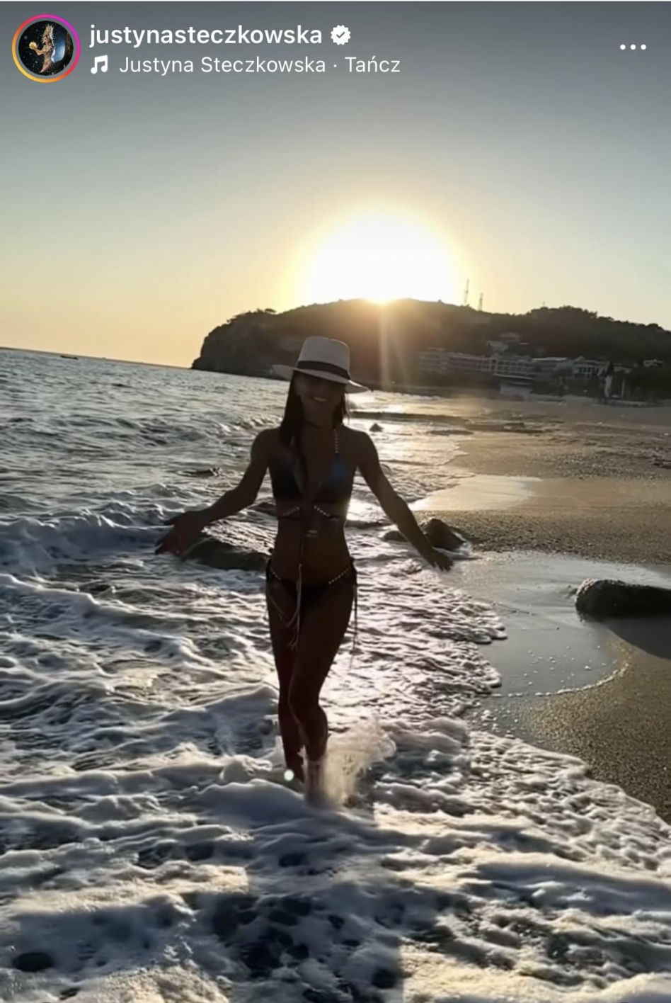 Gwiazdy Polsatu w bikini -  Justyna Steczkowska