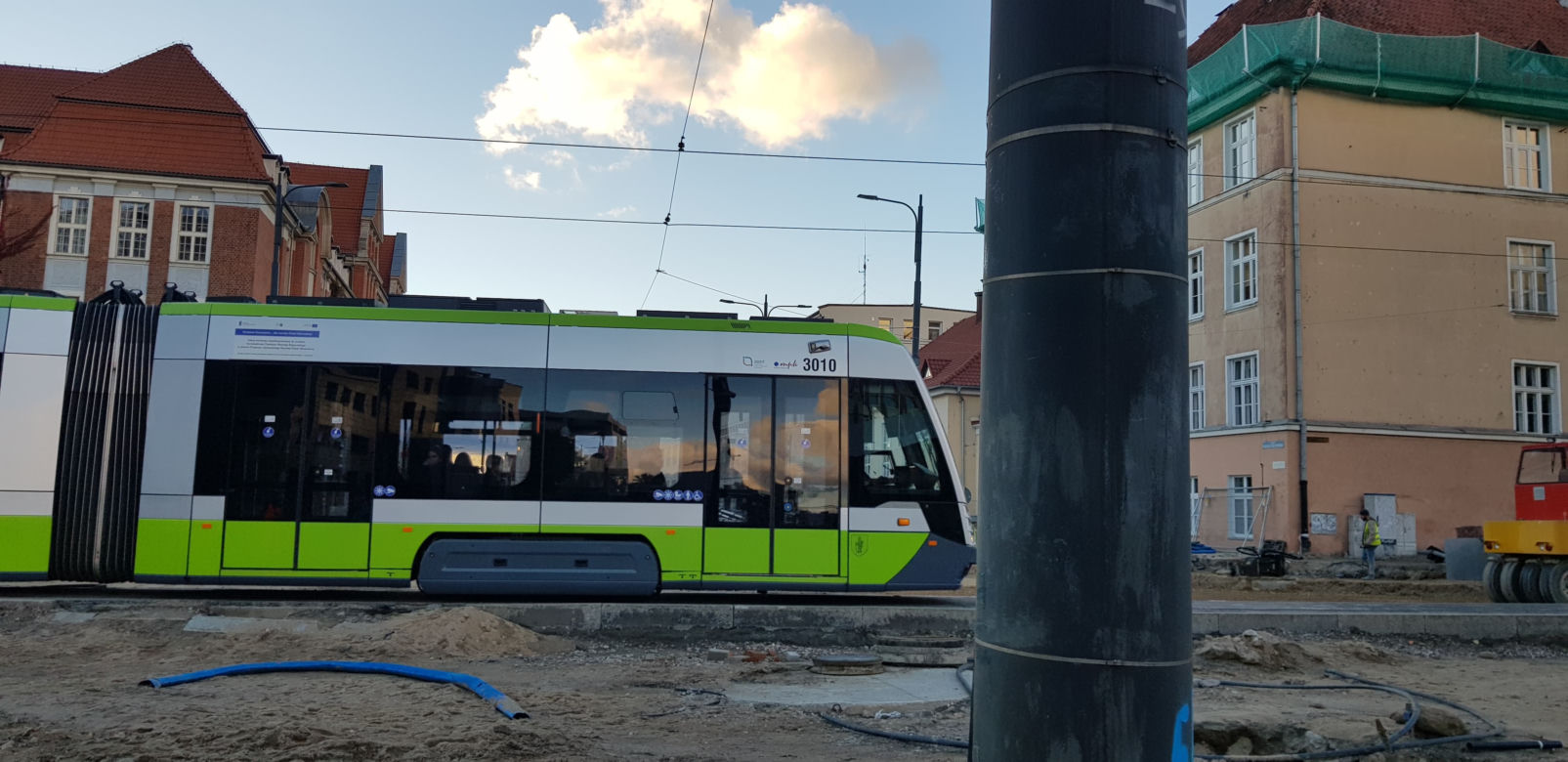 Olsztyn. Skrzyżowanie Piłsudskiego i Kościuszki zamknięte od miesięcy