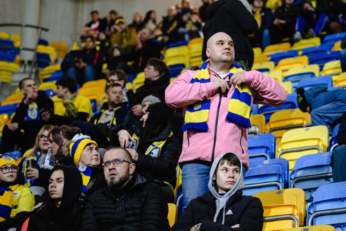 Arka Gdynia - Lechia Gdańsk: Zdjęcia kibiców z derbów Trójmiasta w ramach 23. kolejki PKO BP Ekstraklasy