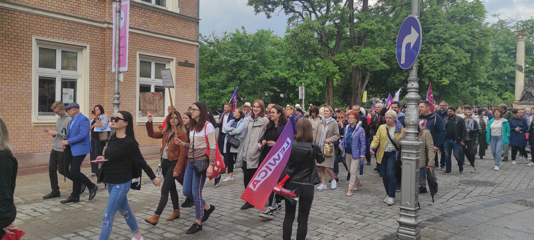 Protest kobiet "Ani jednej więcej!" w Kielcach (14 czerwca 2023)