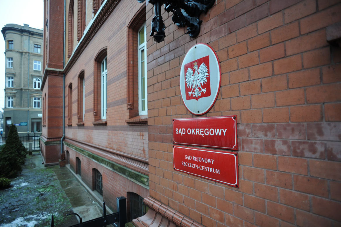 Zabiła swoją córeczkę chwilę po narodzinach. Anna R. wciąż bez wyroku