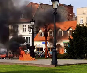 Młody mężczyzna płonął jak pochodnia na środku rynku. Horror w Strzelnie!