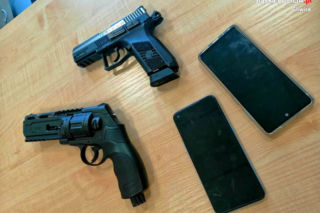 Gliwice: Napadli na 14-letnich chłopców. Grozili im bronią, zażądali pieniędzy i telefonów