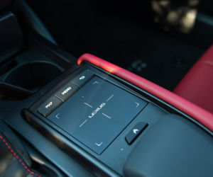 Lexus ES 300h F Sport