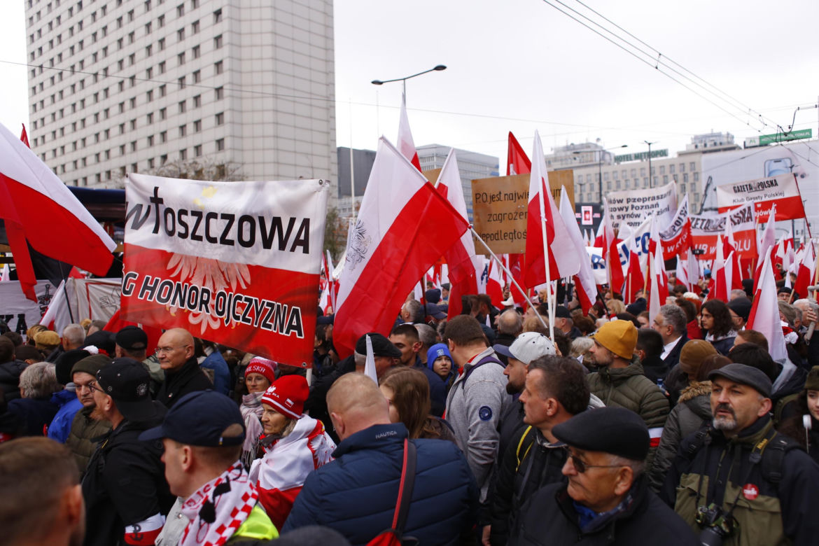 Marsz Niepodległości 2023 Warszawa. ZDJĘCIA. Tak stolica wygląda 11 listopada! GALERIA cz. 2