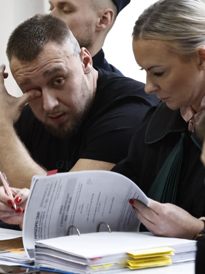 Łukasz Żak w sądzie. Sypie się linia obrony jego kolegów. Biegły: „Każdy ma obowiązek udzielenia pomocy”