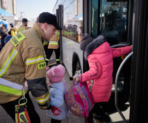 Podkarpaccy strażacy angażują się w pomoc humanitarną [GALERIA]