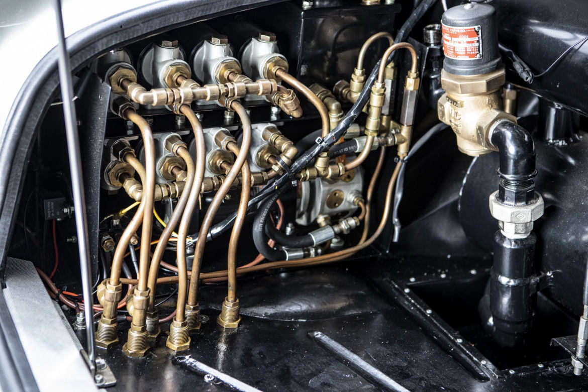 Oryginalny Aston Martin DB5 Jamesa Bonda