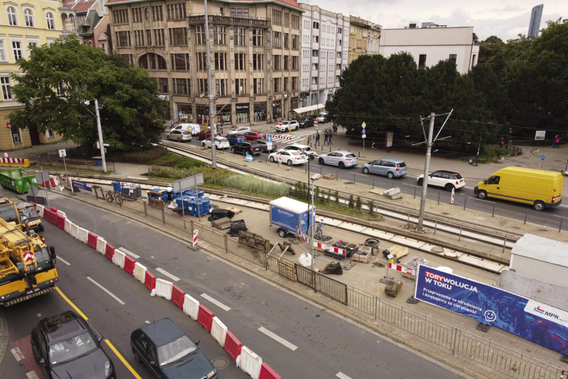 Remont pl. Jana Pawła II we Wrocławiu 