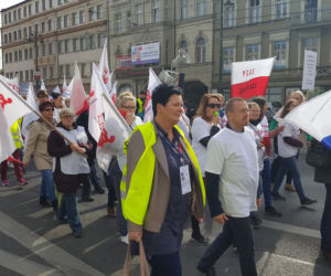 Pracownicy sanepidu w Bydgoszczy wyszli na ulice i zaprotestowali! [ZDJĘCIA]