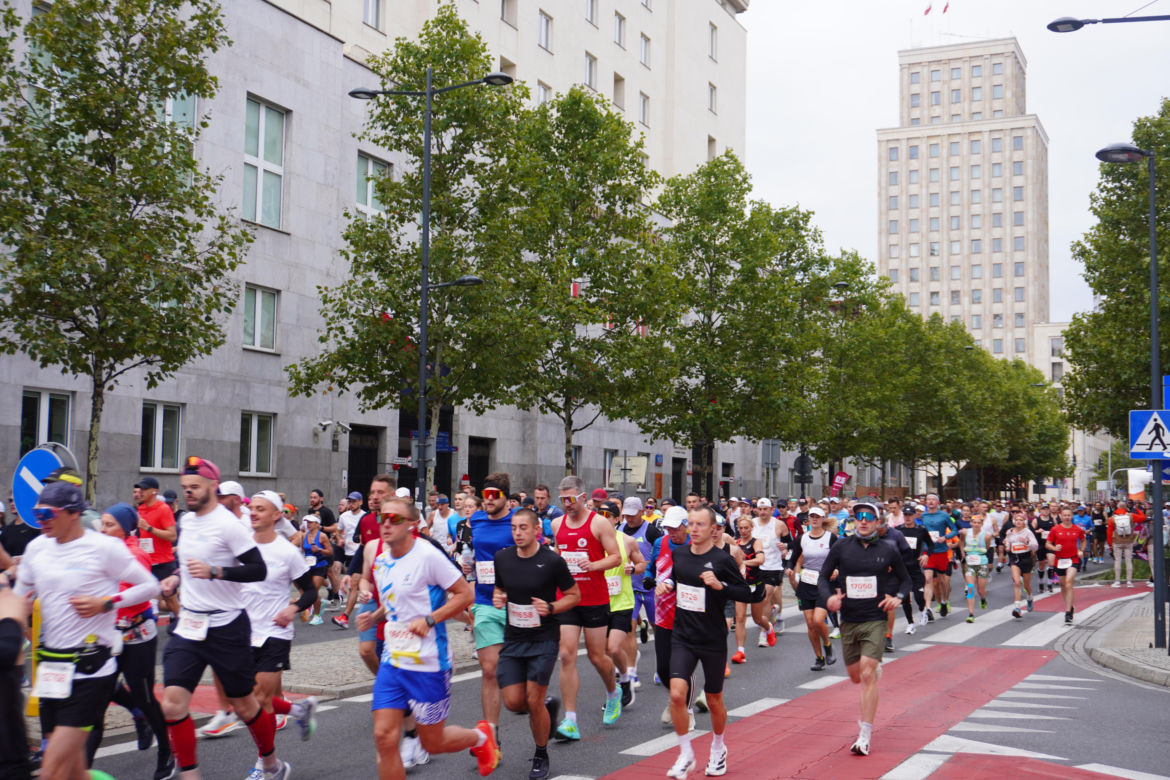 Uczestnicy Maratonu Warszawskiego 2025