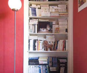 Biblioteczka w ścianie