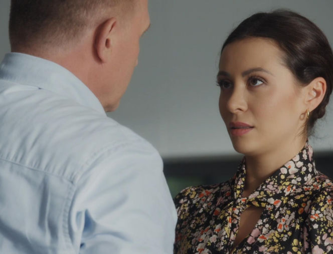 M jak miłość. Joanna (Dominika Sakowicz), Artur Rogowski (Robert Moskwa)