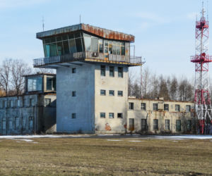 Tak się kiedyś latało! Katowice Airport 20 lat temu. Te zdjęcia to prawdziwa podróż w czasie