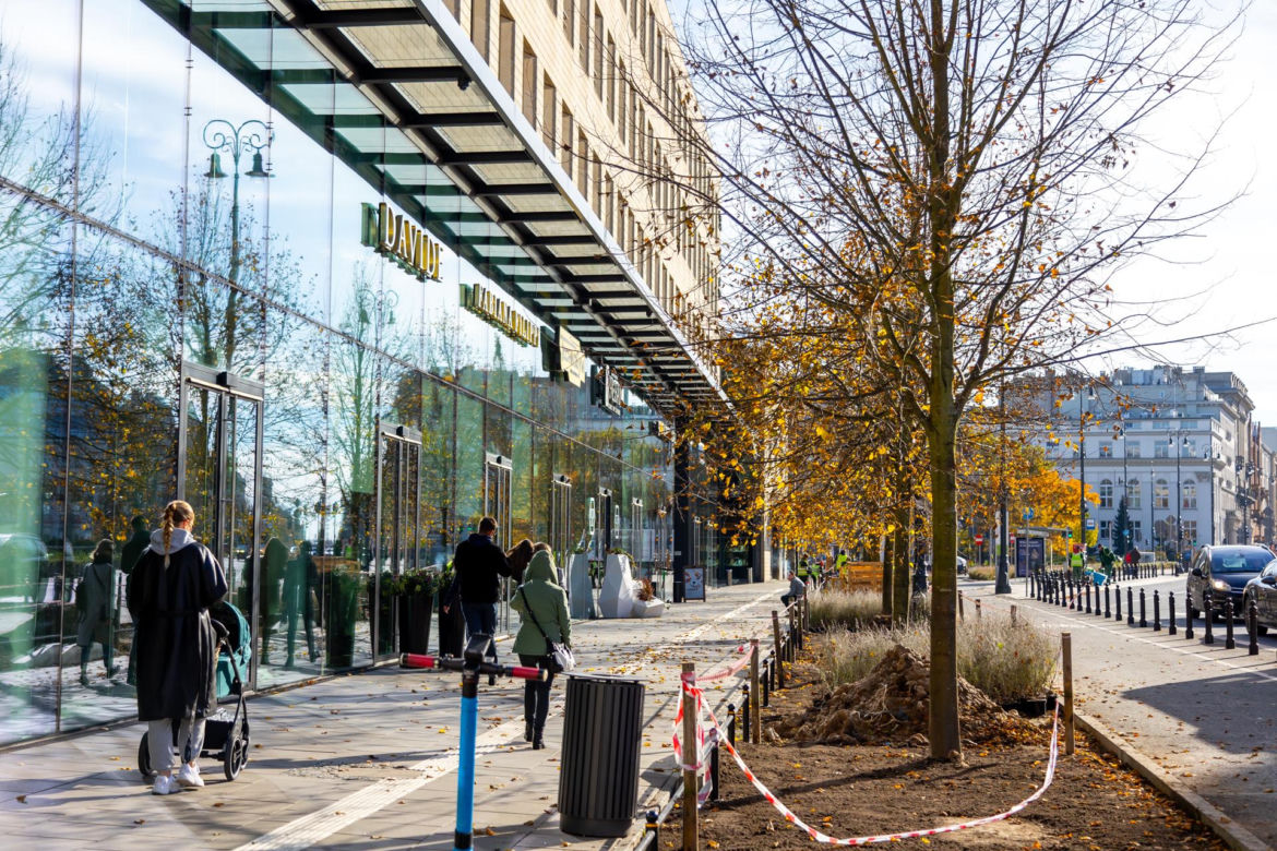 Zmodernizowany Plac Trzech Krzyży