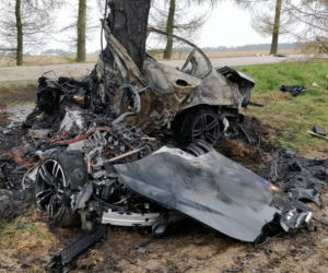 Tragiczny wypadek koło Jaświł. Auto stanęło w płomieniach. Zginęły dwie osoby