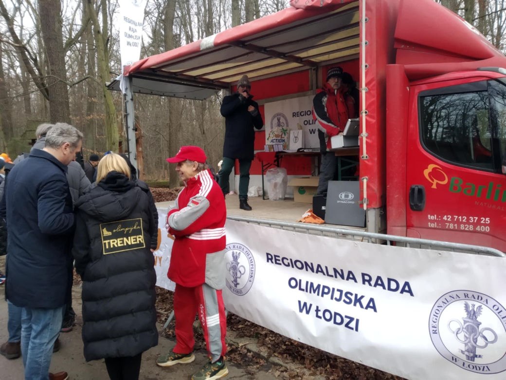 40. Bieg Sylwestrowy w Łodzi. Wśród uczestników był Batman, Obelix i szeryf bez głowy