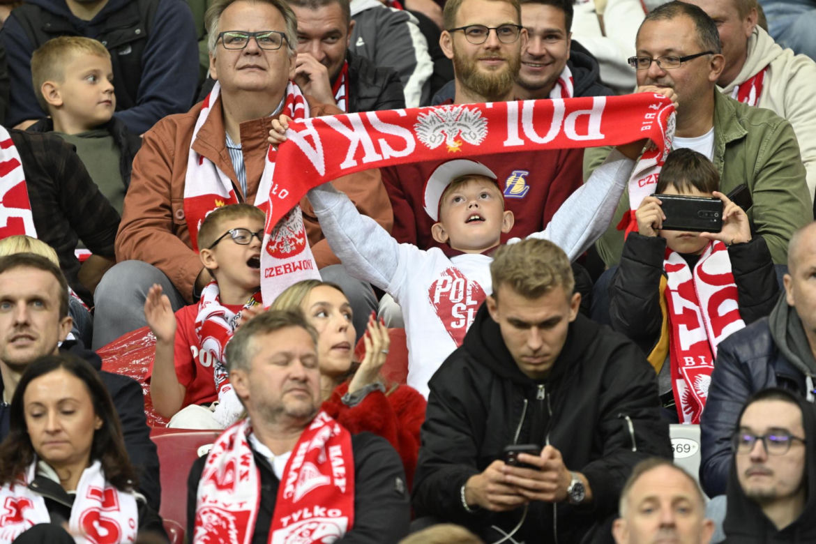 Kibice na meczu Polska - Rumunia. Znajdź się na zdjęciach z Narodowego!