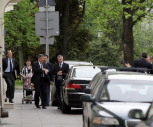 Bronisław Komorowski, Paweł Graś, Donald Tusk