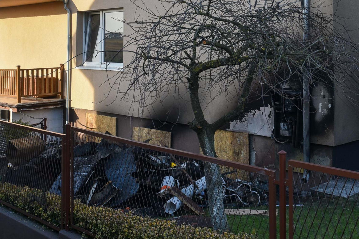Potężny wybuch wstrząsnął spokojną ulicą Kwiatową w Chełmnie. Rodzice próbowali ratować syna